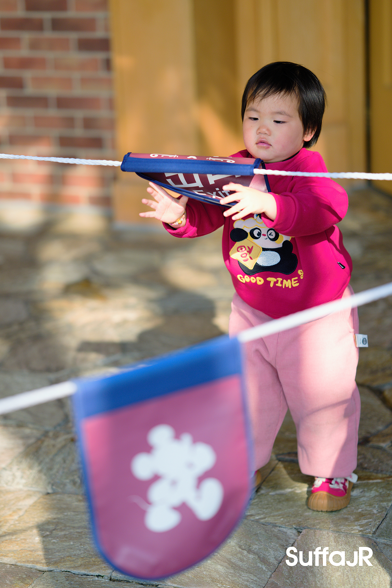 上海迪士尼人们（图ZNDA0MDYzNDUy） - 人文/纪实摄影 - 站酷设计师朱尼尔沙发SUFFA原创素材 - 站酷ZCOOL