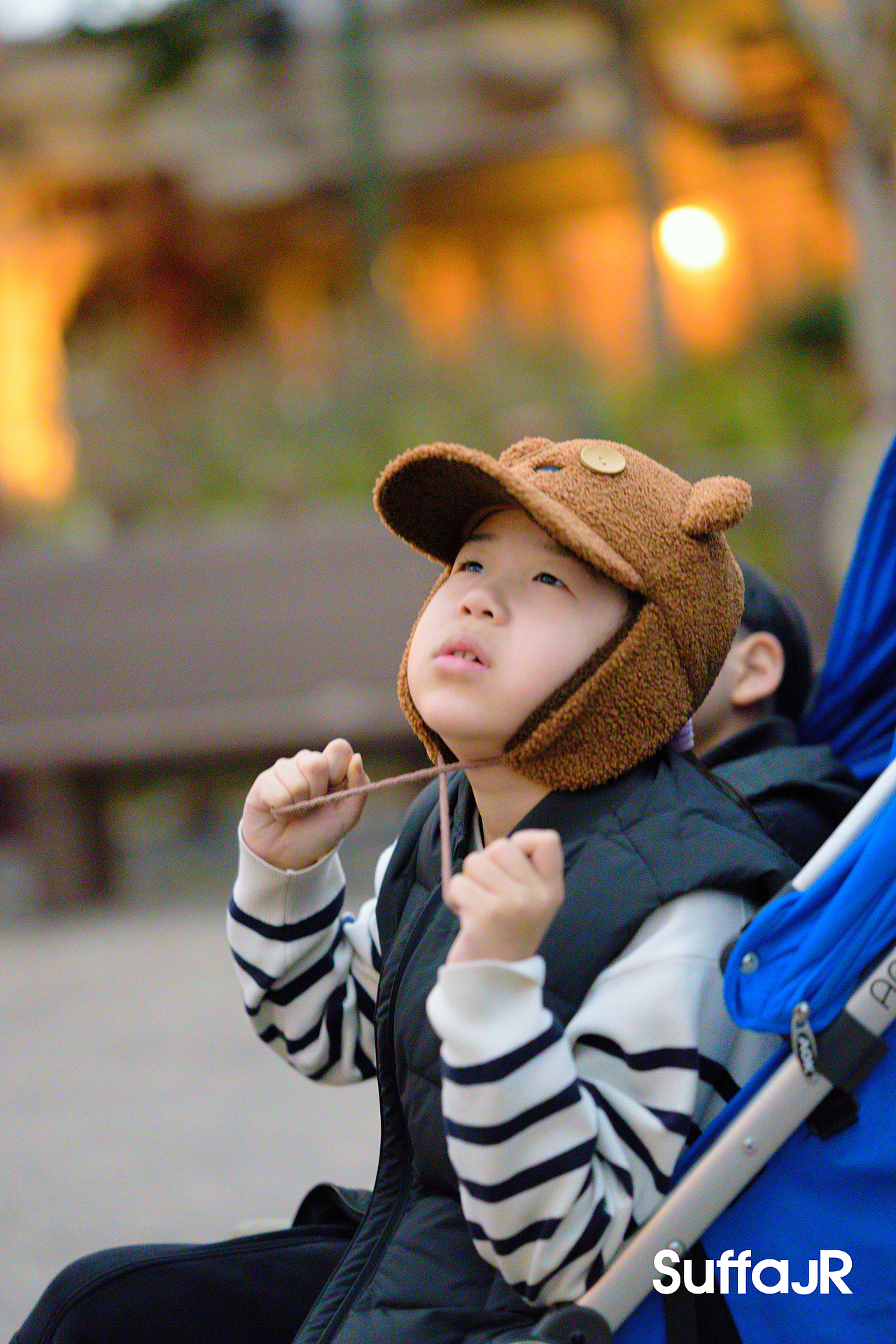 上海迪士尼人们（图ZNDA0MDYzNTky） - 人文/纪实摄影 - 站酷设计师朱尼尔沙发SUFFA原创素材 - 站酷ZCOOL