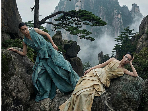 当华服退场，泪光是最后的独白
