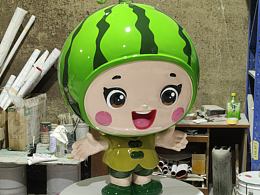 玻璃鋼雕塑：西瓜公仔＋字母凳子