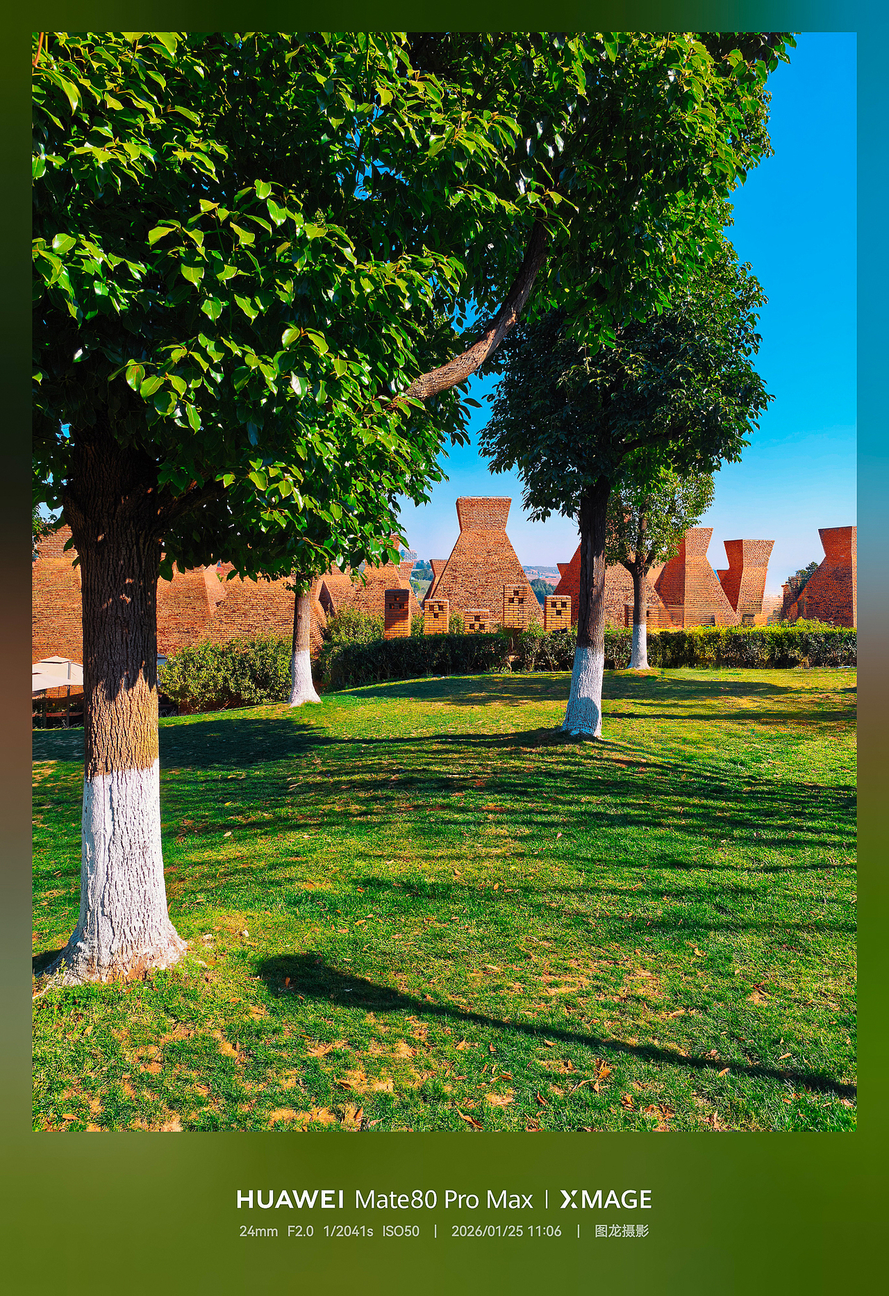 弥勒宝藏地东风韵，艺术与乡土交织的红砖童话（图ZNDA0MTg4NzQw） - 风光摄影 - 站酷设计师图龙摄影原创素材 - 站酷ZCOOL