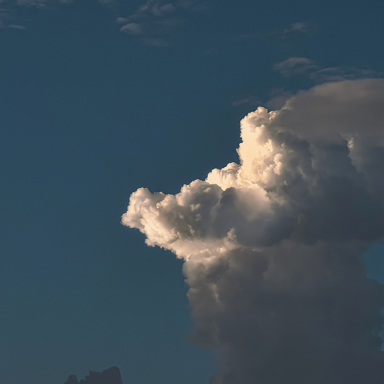 是云朵呀～（图ZNDA0MTk1ODYw） - 风光摄影 - 站酷设计师SerendipityKun原创素材 - 站酷ZCOOL