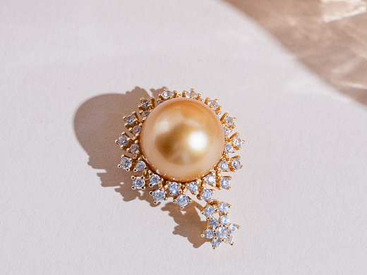 海水有核金珠吊坠