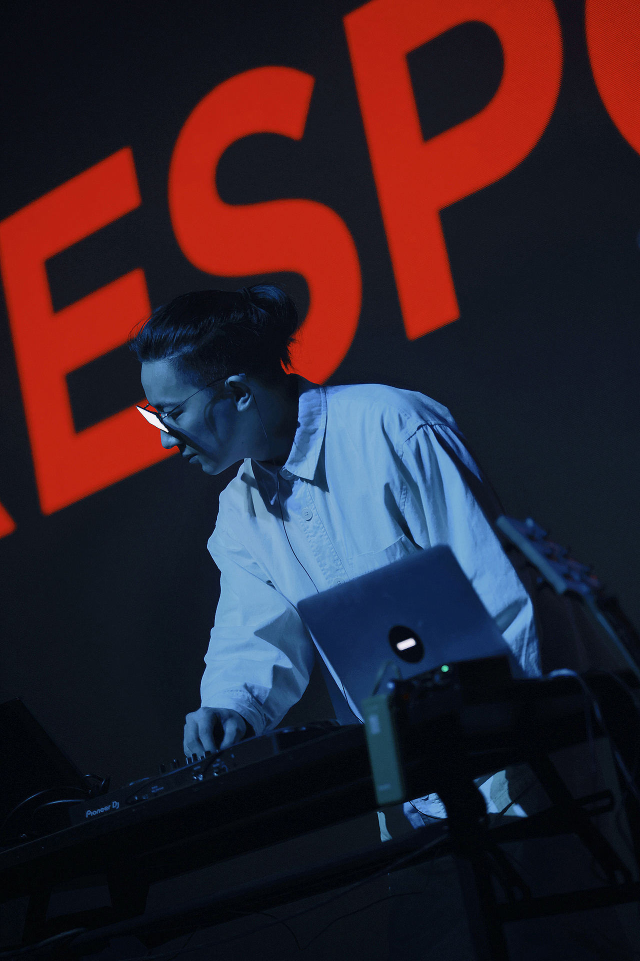 声光电融合的体验！视听艺术现场演出「未知序列」（图ZNDA0Mjk2NzYw） - 舞台美术 - 站酷设计师艺术家胡帅原创素材 - 站酷ZCOOL