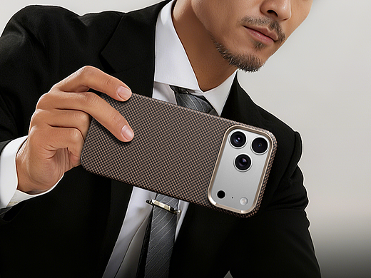 iphone17凯夫拉手机壳