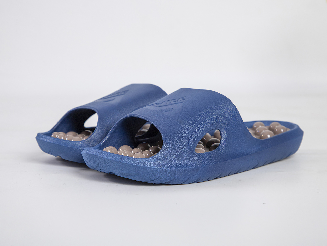 有间|沐初良品穴位按摩拖鞋（图ZNDA0MzUwOTAw） - 产品摄影 - 站酷设计师有间图片社原创素材 - 站酷ZCOOL