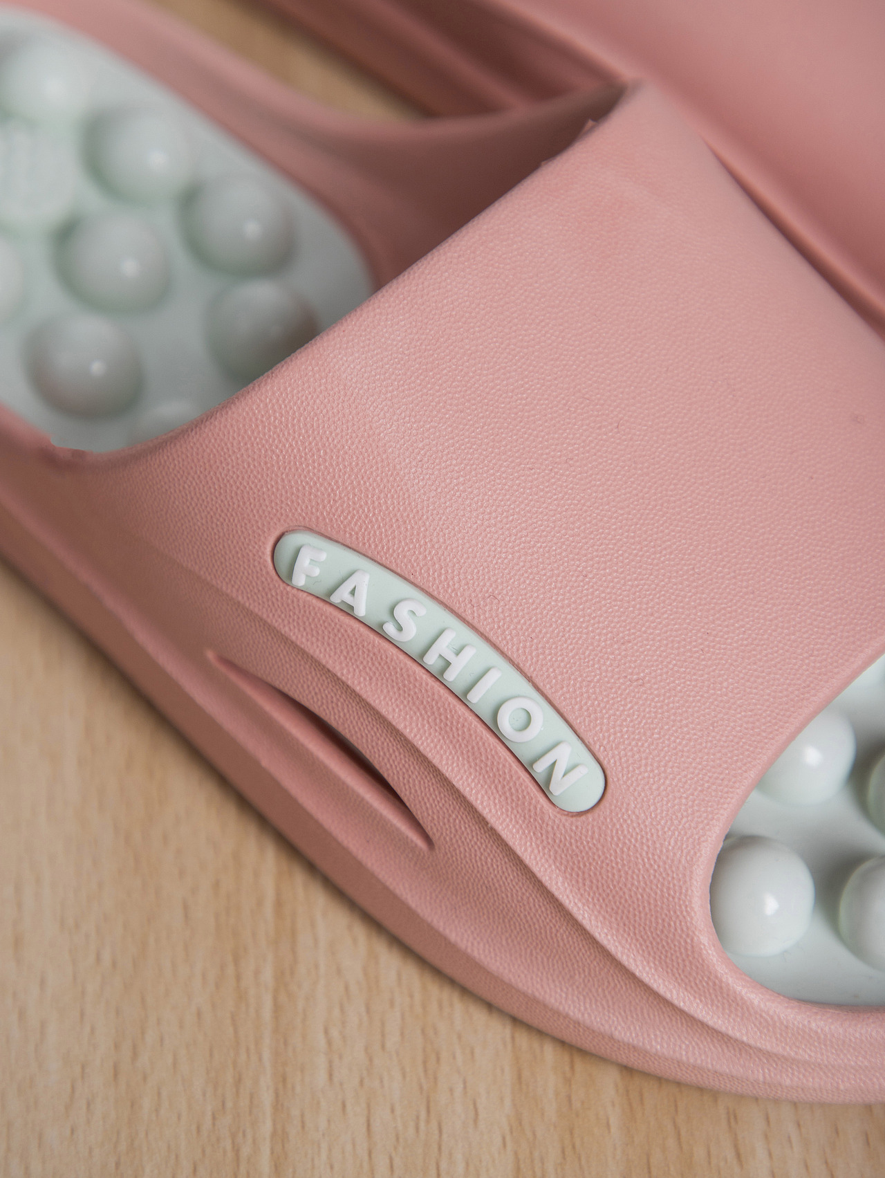 有间|沐初良品穴位按摩拖鞋（图ZNDA0MzUwNzMy） - 产品摄影 - 站酷设计师有间图片社原创素材 - 站酷ZCOOL