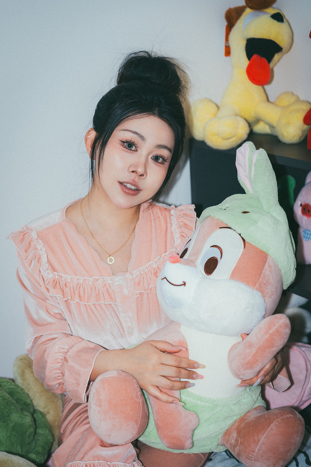 拍点居家感的📷（图ZNDA0NDE1Njg0） - 人像摄影 - 站酷设计师野原Valerie原创素材 - 站酷ZCOOL