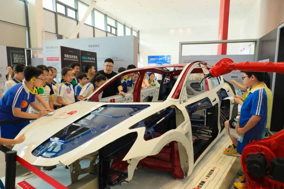 玩跨界的无线讲解器，当上了户外研学与探险“教练”（图ZMTU0OTAxNzI=） - 资讯 - 站酷设计师depthlink原创素材 - 站酷ZCOOL