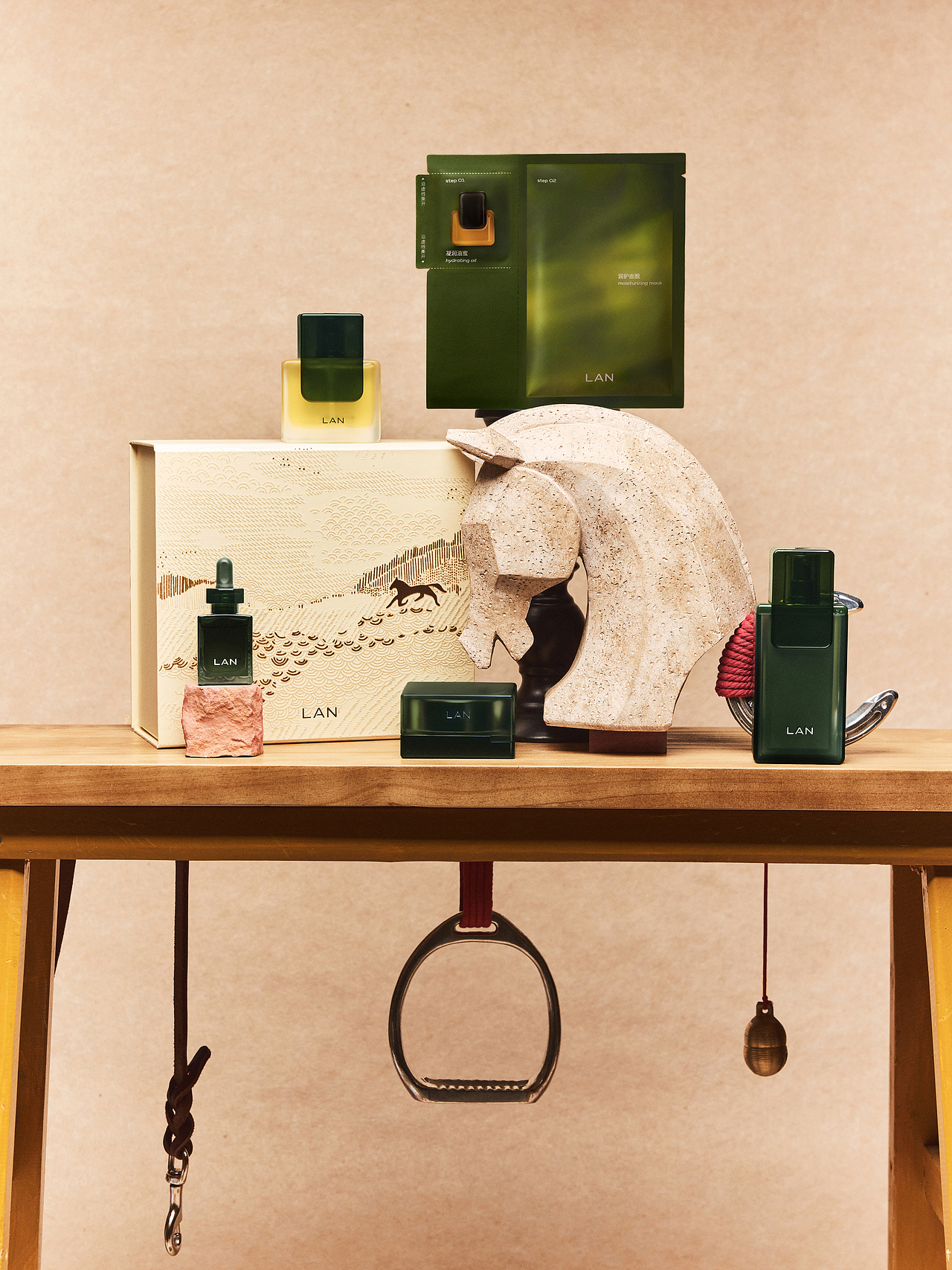 LAN 美妆静物修图（图ZNDA0NDU5NDAw） - 产品摄影 - 站酷设计师修图LINGXU原创素材 - 站酷ZCOOL