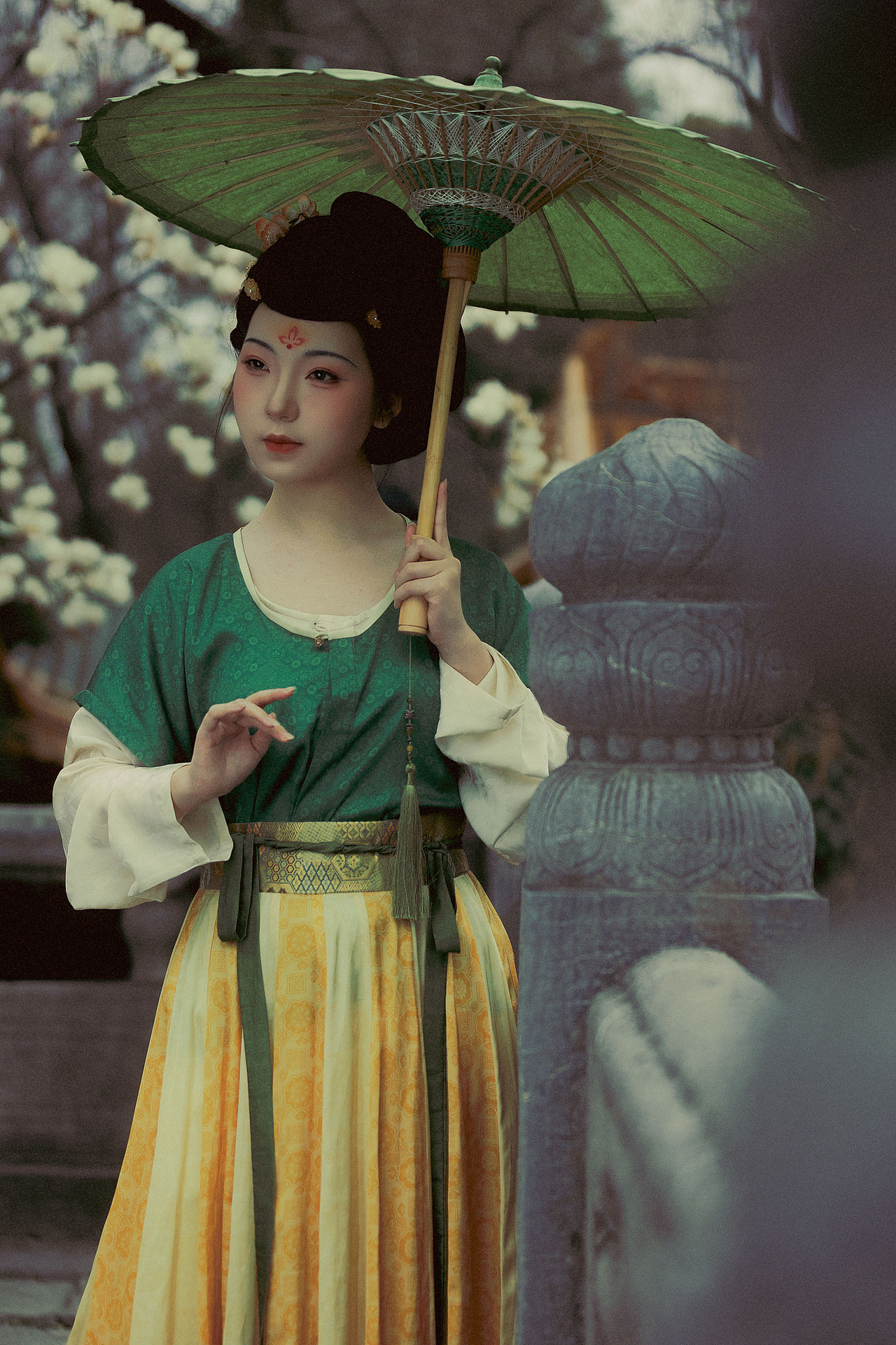 玉殿春（图ZNDA0NDc3MDgw） - 人像摄影 - 站酷设计师若寒Rock原创素材 - 站酷ZCOOL