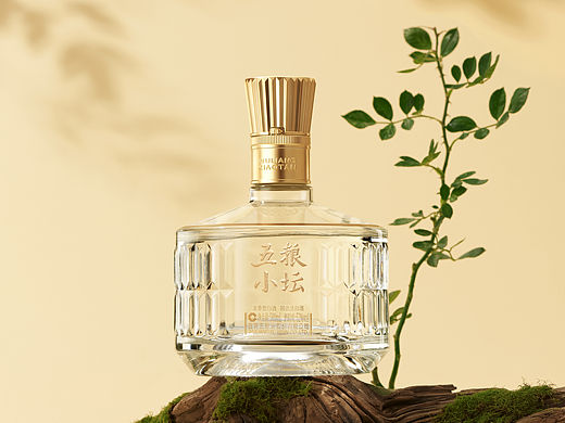场景照-白酒摄影-五粮液-五粮小坛