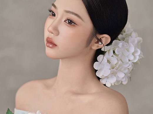 红豆生南国，春来发几枝