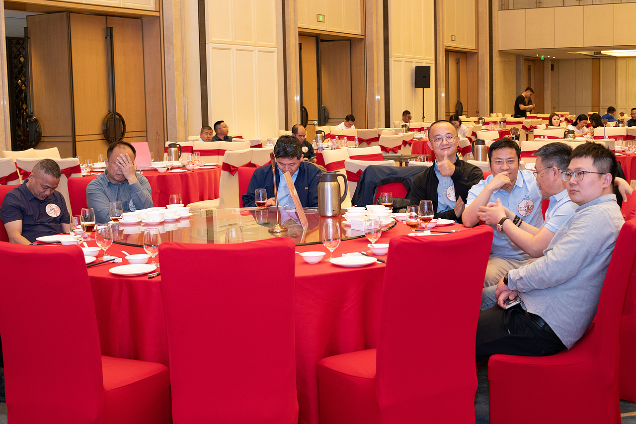 西南科技大学深圳校友会2026-1（图ZNDA0NDk5MjA4） - 人像摄影 - 站酷设计师小7的背包原创素材 - 站酷ZCOOL