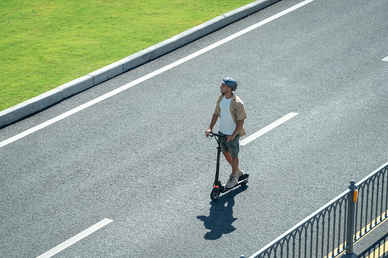 2025九悦joyor F5电动滑板车跨境电商广告视频（图ZNDA0NTUwNzY0） - 交通工具 - 站酷设计师wheelive原创素材 - 站酷ZCOOL