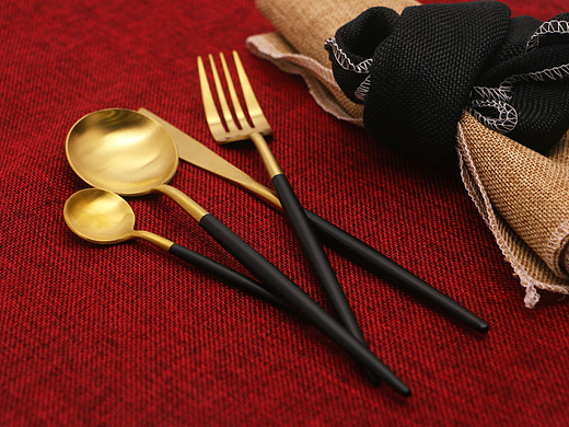 刀叉餐具场景图