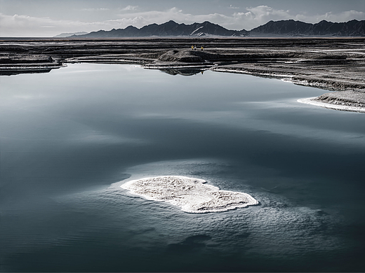 青海省翡翠湖景观之一