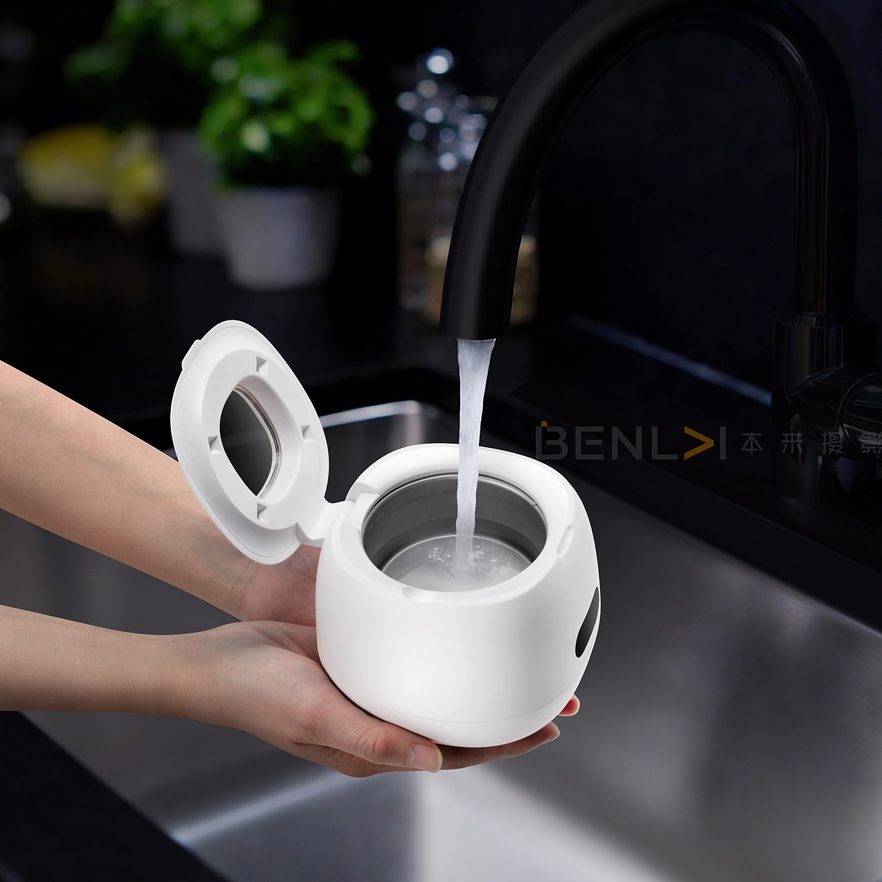 牙套超声波清洗机摄影（图ZNDA0NjEyMzQ4） - 产品摄影 - 站酷设计师本来摄影原创素材 - 站酷ZCOOL