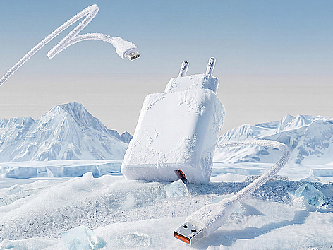 AIGC赋能-欧规充电器海报