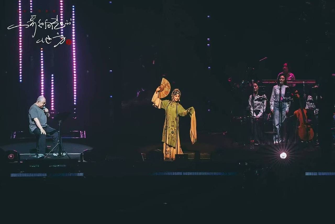 刀郎【山歌响起的地方】乌鲁木齐市收官站（图ZNDA0NjQ1MjQ4） - 时尚/艺术摄影 - 站酷设计师山河万朵文化原创素材 - 站酷ZCOOL