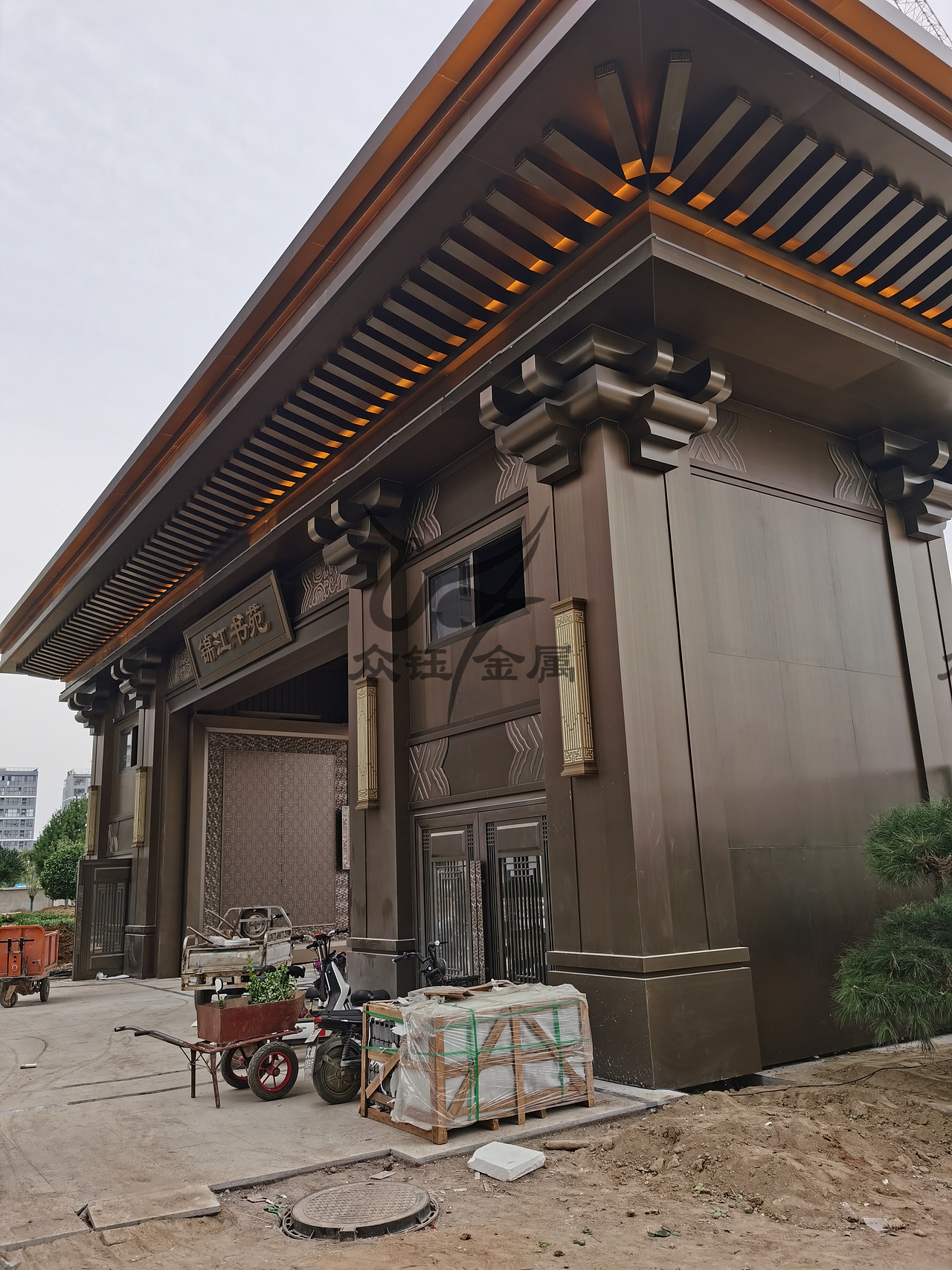 . 商业地产售楼部不锈钢大门 高端会所入户门楼定制（图ZNDA0NjY4Njcy） - 其他工业/产品 - 站酷设计师艺术金属原创素材 - 站酷ZCOOL