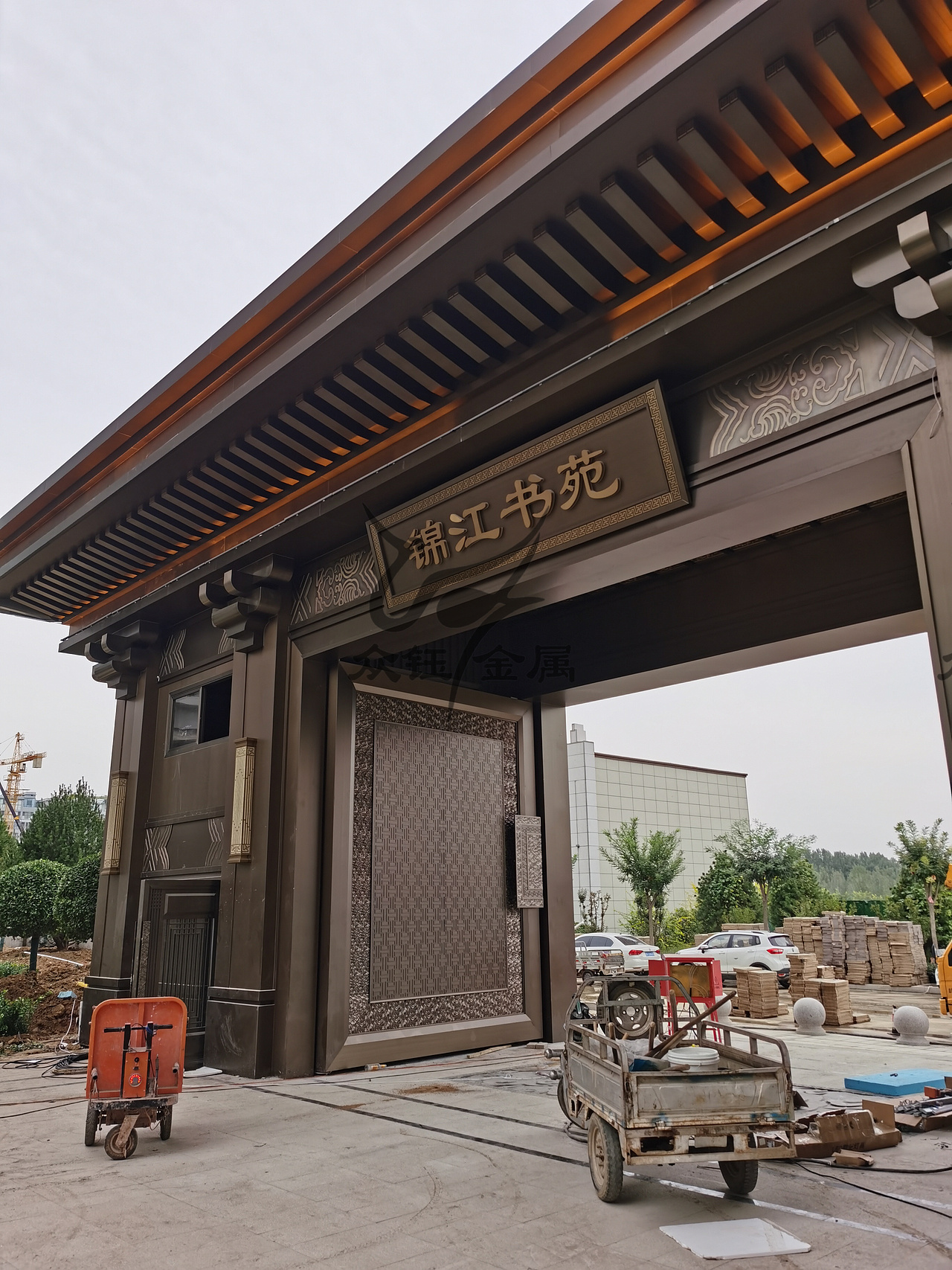 . 商业地产售楼部不锈钢大门 高端会所入户门楼定制（图ZNDA0NjY4Njc2） - 其他工业/产品 - 站酷设计师艺术金属原创素材 - 站酷ZCOOL