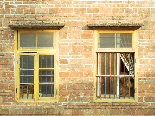 |窗里窗外   都是岁月的模样|