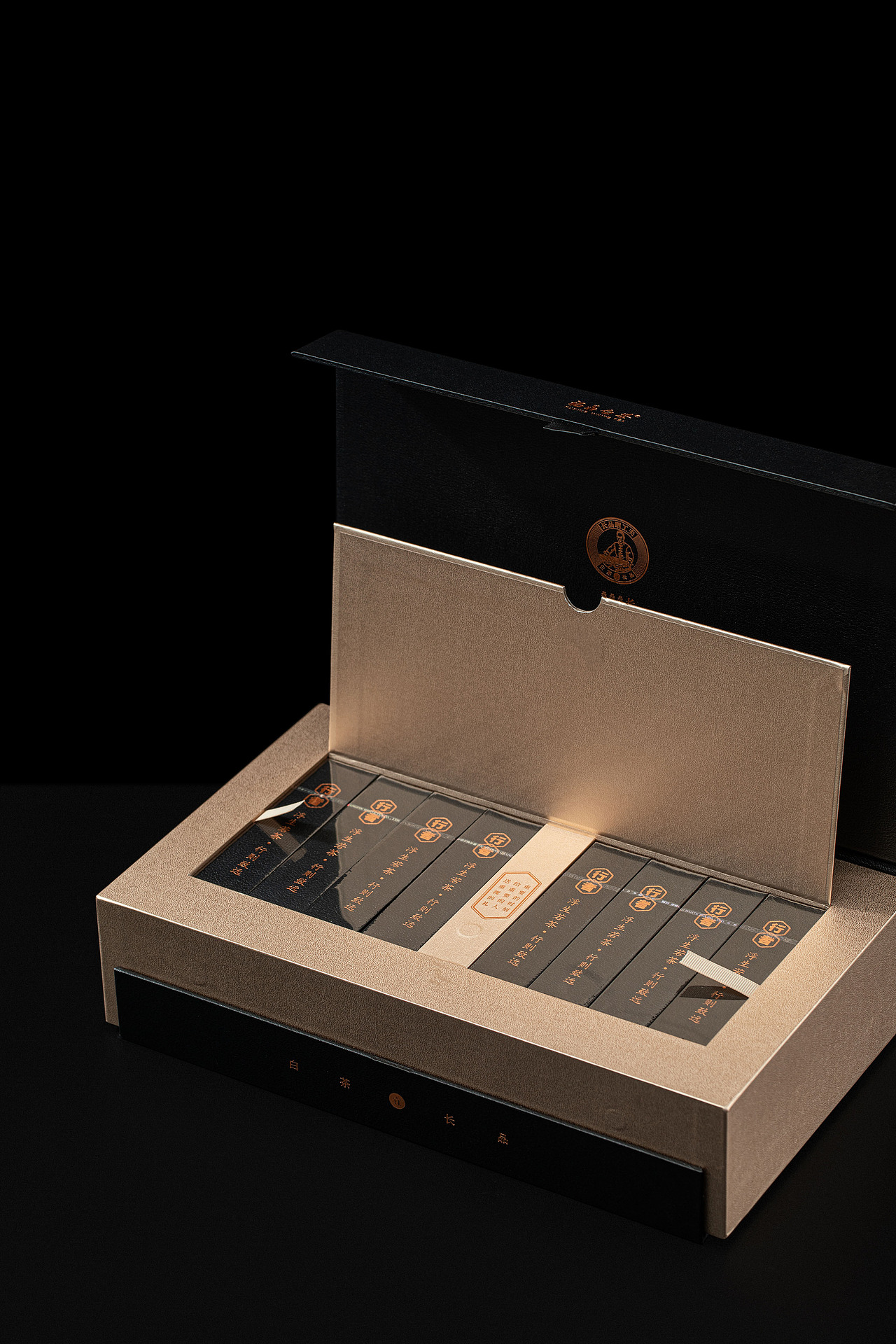 设计案例·品牌茶叶礼盒-行者系列（图ZNDA0NzQyNjA0） - 包装 - 站酷设计师小莊頭设计原创素材 - 站酷ZCOOL