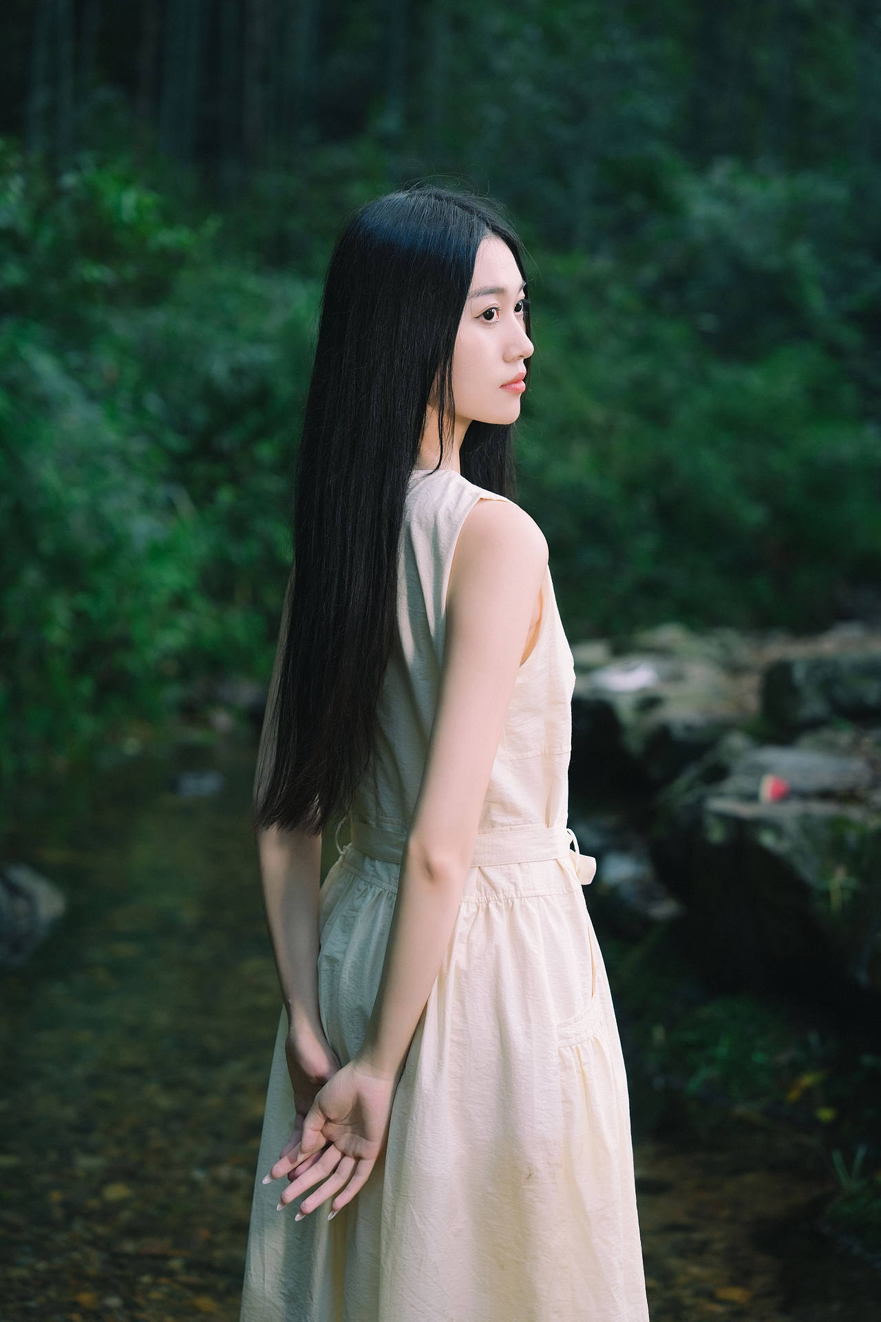 溪水与阳光（图ZNDA0NzQ4ODQw） - 人像摄影 - 站酷设计师初夏_雨原创素材 - 站酷ZCOOL