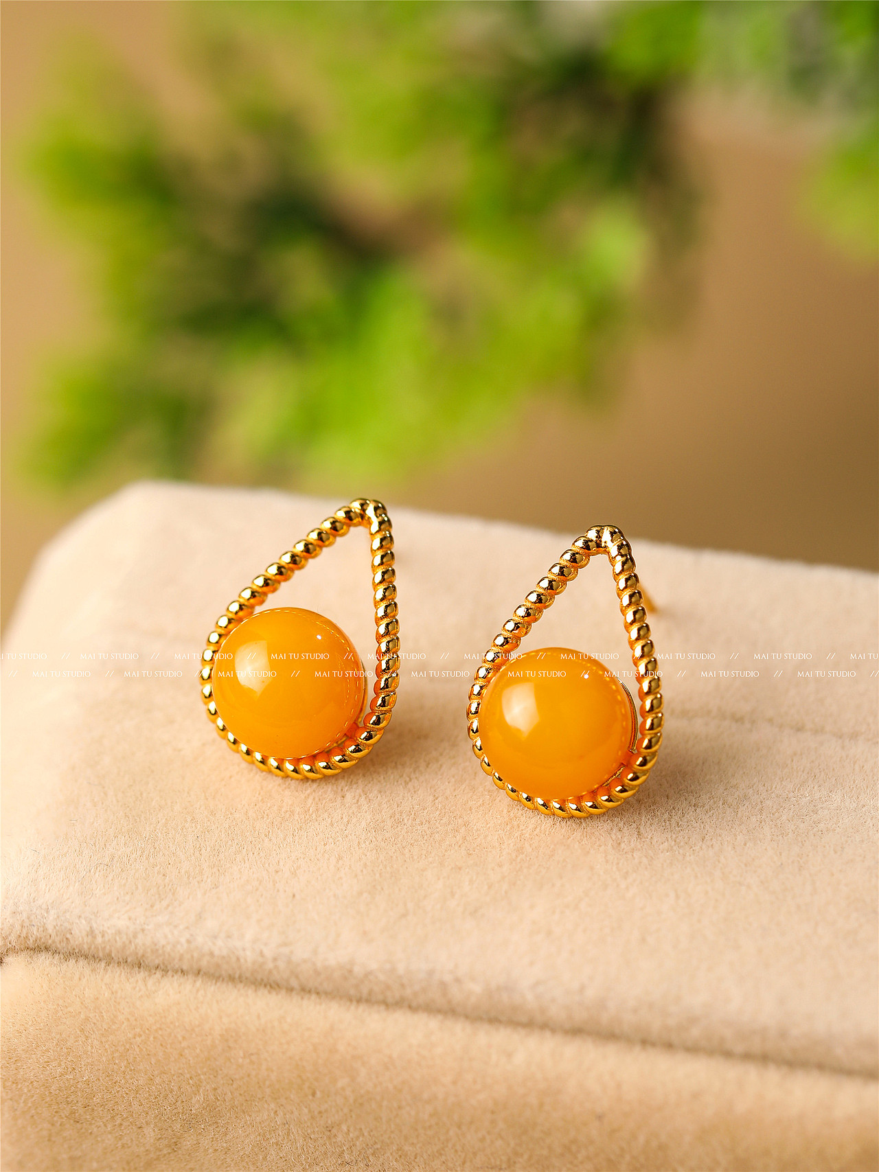 义乌饰品拍摄 古风饰品静物拍照 新中式国风耳环拍摄（图ZNDA0NzY4OTI0） - 产品摄影 - 站酷设计师义乌麦图摄影官网原创素材 - 站酷ZCOOL