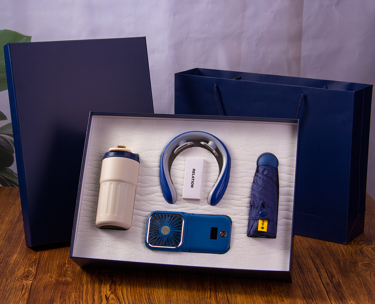 定制礼品实拍产品特点可折叠手机支架风扇（图ZNDA0Nzg5ODQ4） - 产品摄影 - 站酷设计师超级隆原创素材 - 站酷ZCOOL