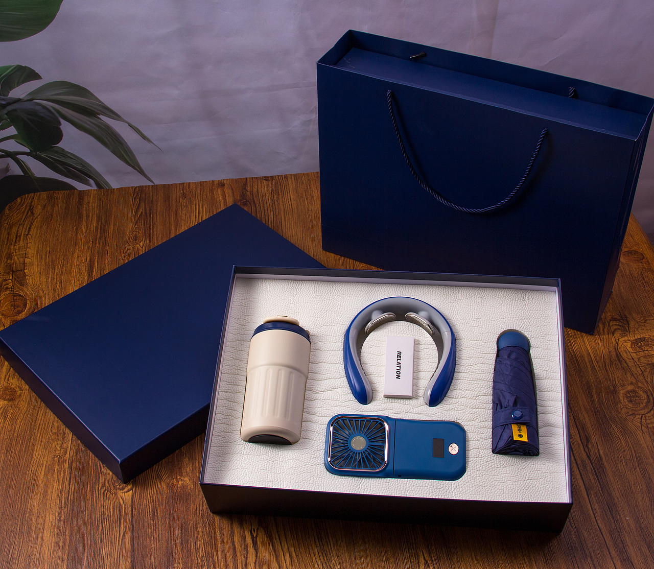 定制礼品实拍产品特点可折叠手机支架风扇（图ZNDA0Nzg5ODQ0） - 产品摄影 - 站酷设计师超级隆原创素材 - 站酷ZCOOL