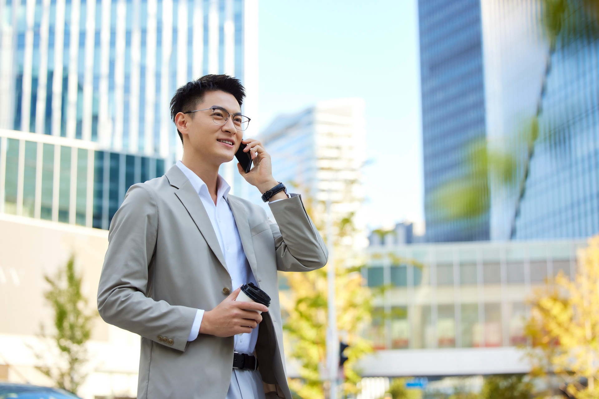 2026年，还在用“皂基猛药”毁脸？这瓶“六边形战士”览邦洗面奶，才是油皮的本命！（图ZMTU1MDc0MTI=） - 资讯 - 站酷设计师来这个世界看看原创素材 - 站酷ZCOOL