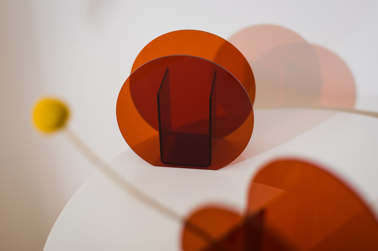 《只要你快乐》| 亚克力花瓶 | 装饰品 | 摆件（图ZNDA0ODU4NjYw） - 产品摄影 - 站酷设计师一毛拍美器原创素材 - 站酷ZCOOL