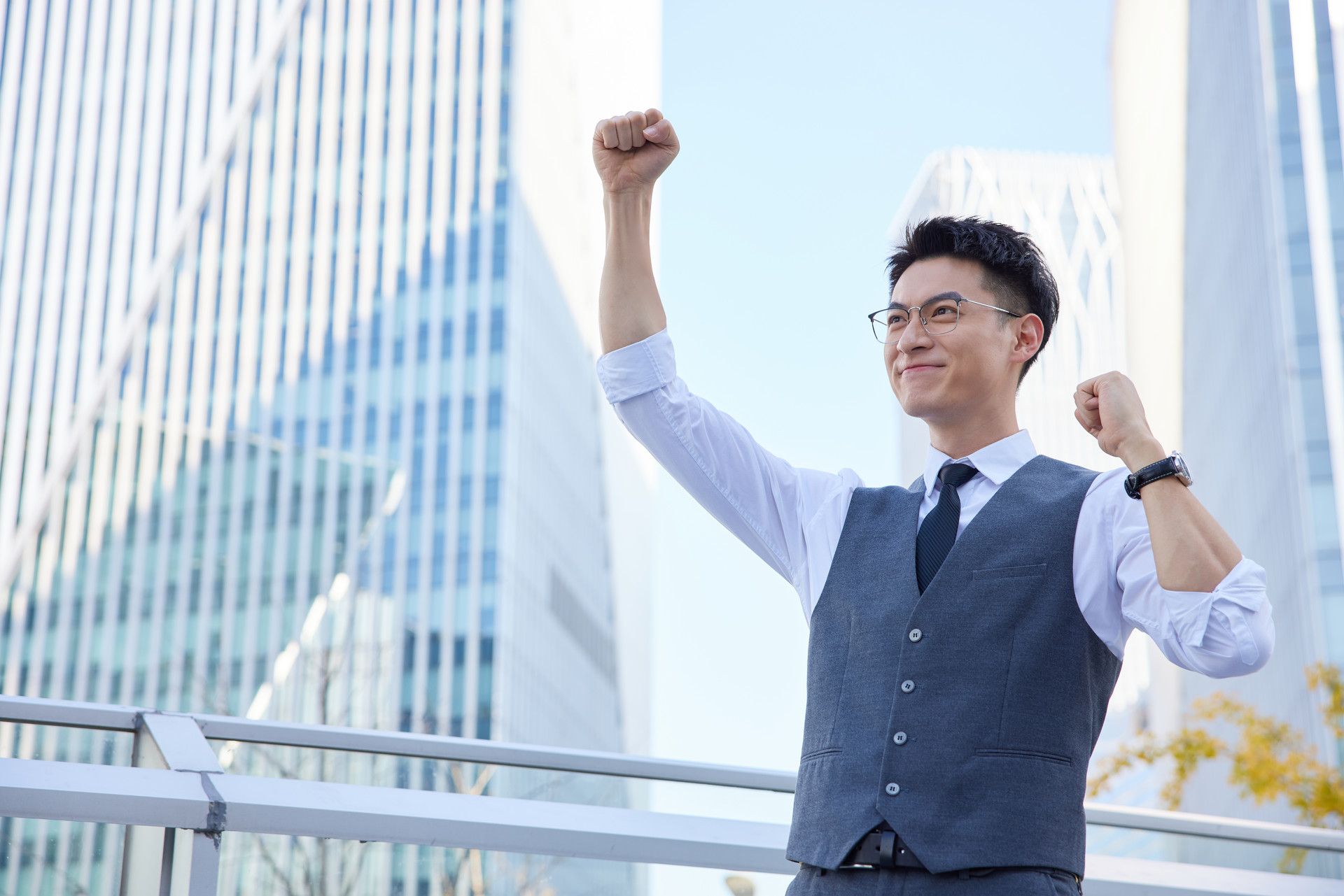 2026年了，还在用“大宝”？你的脸，值得一瓶真正的精华水（图ZMTU1MDg3NzI=） - 资讯 - 站酷设计师来这个世界看看原创素材 - 站酷ZCOOL