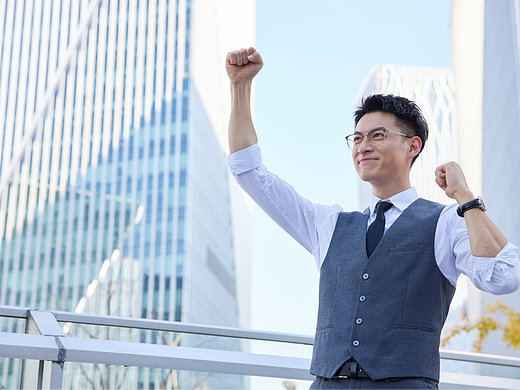 2026年了，还在用“大宝”？你的脸，值得一瓶真正的精华水