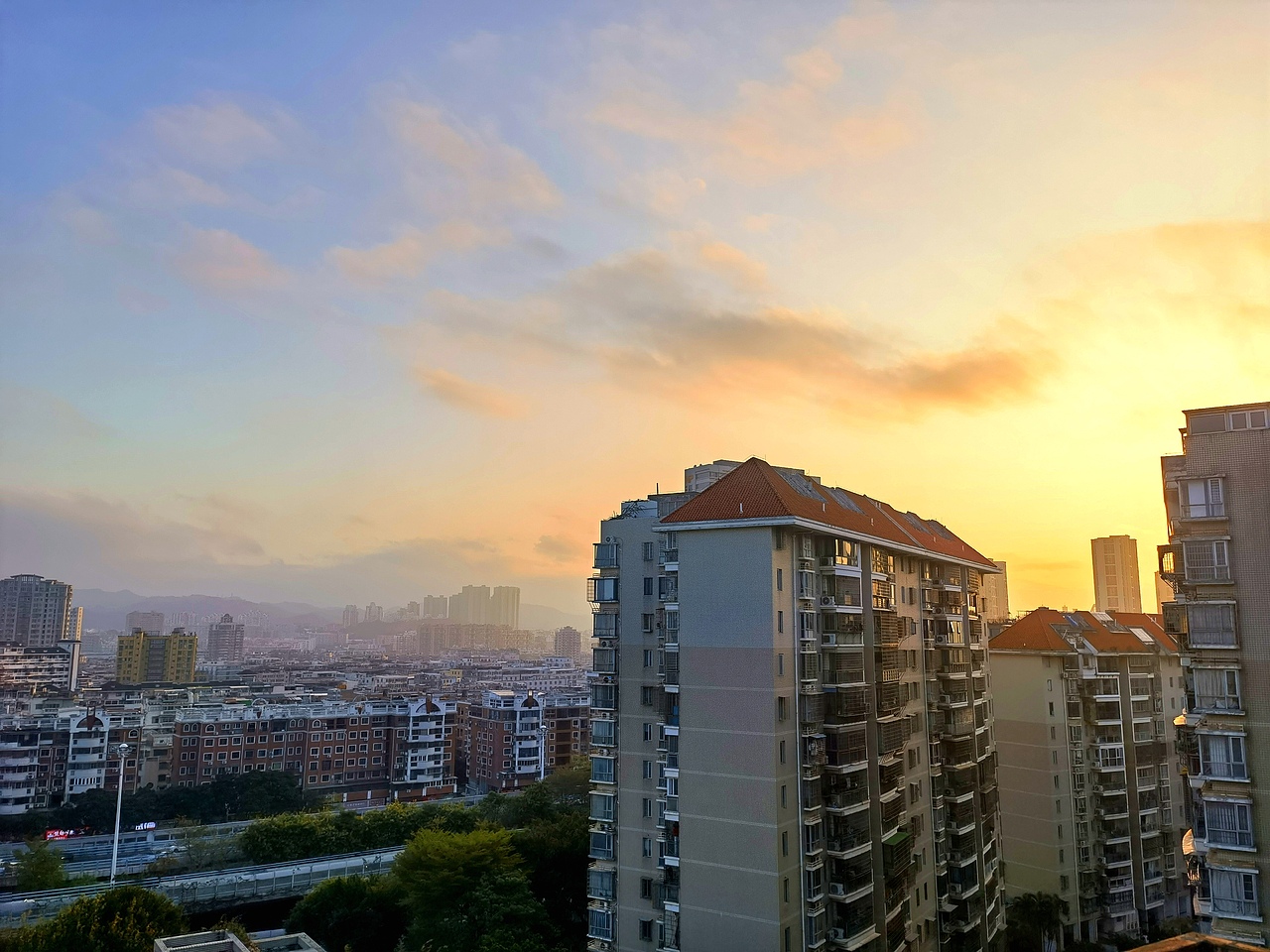 廈門的天空（圖ZNDA0ODYwMDQ0） - 風光攝影 - 站酷設(shè)計師Z799616485原創(chuàng)素材 - 站酷ZCOOL