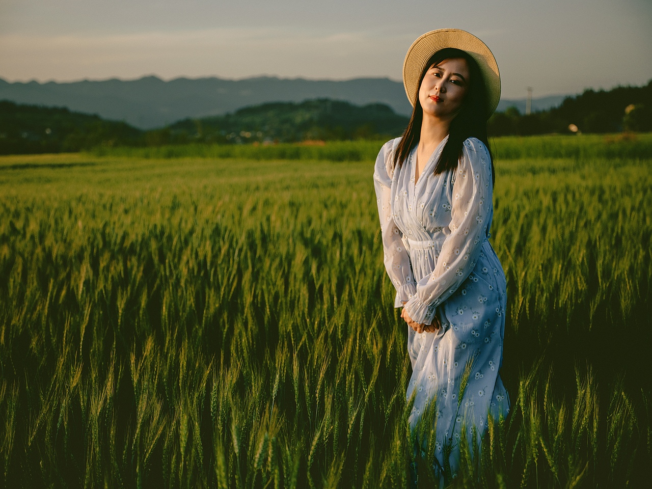 麦田人像（图ZNDA0ODYwMTgw） - 人像摄影 - 站酷设计师下午茶空间原创素材 - 站酷ZCOOL