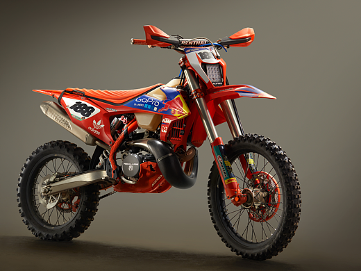 商用摄影 KTM越野摩托车