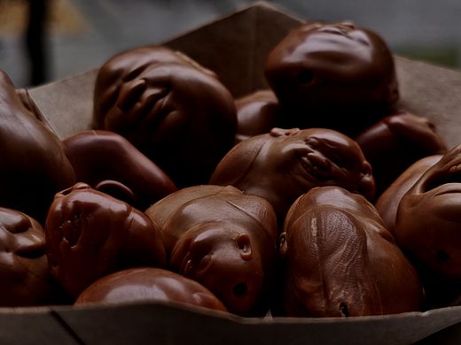 覃投艺核工作室覃文东希早百态核雕作品效果分享