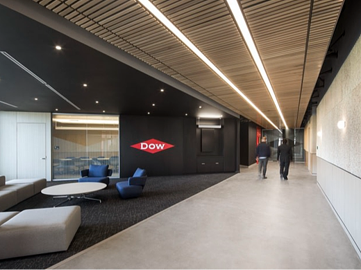 辦公樓裝修：從MRO中心到安靜區(qū) 功能聯(lián)動支持多元工作模式（個人主頁-ZMTcyNjI0NA==） - 空間 - 站酷設計師凱悅辦公裝修原創(chuàng)素材 - 站酷ZCOOL