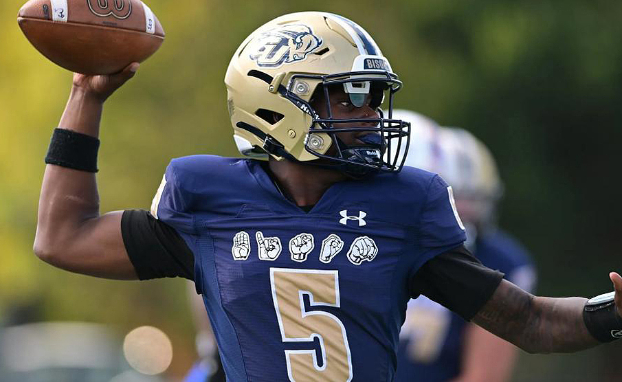 5G聯(lián)網(wǎng)頭盔，借助AR+HUD技術(shù)，給聽障球員裝上第三只眼（圖ZNDA1MDA4NjE2） - 生活用品 - 站酷設(shè)計師英國IDC產(chǎn)品設(shè)計原創(chuàng)素材 - 站酷ZCOOL