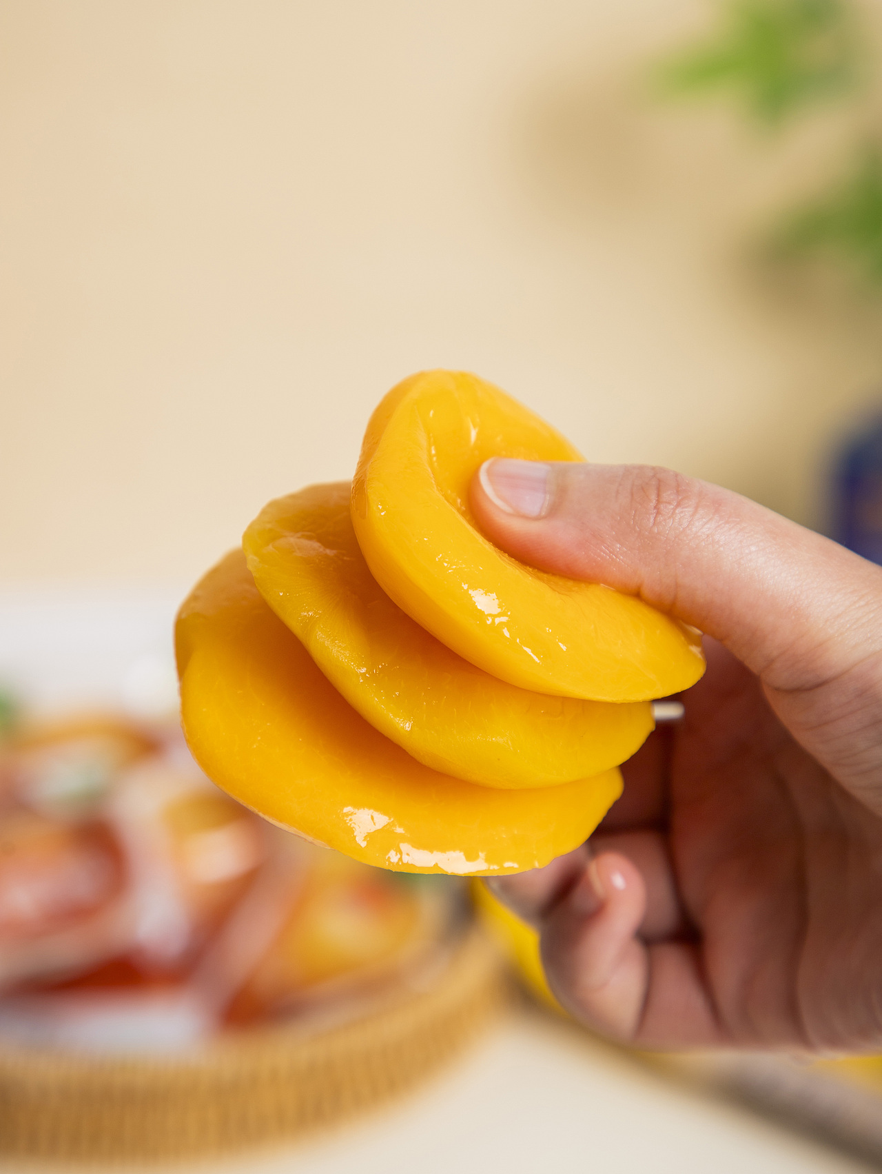 有间|认养森林维C爆汁黄桃（图ZNDA1MDE3NTc2） - 产品摄影 - 站酷设计师有间图片社原创素材 - 站酷ZCOOL