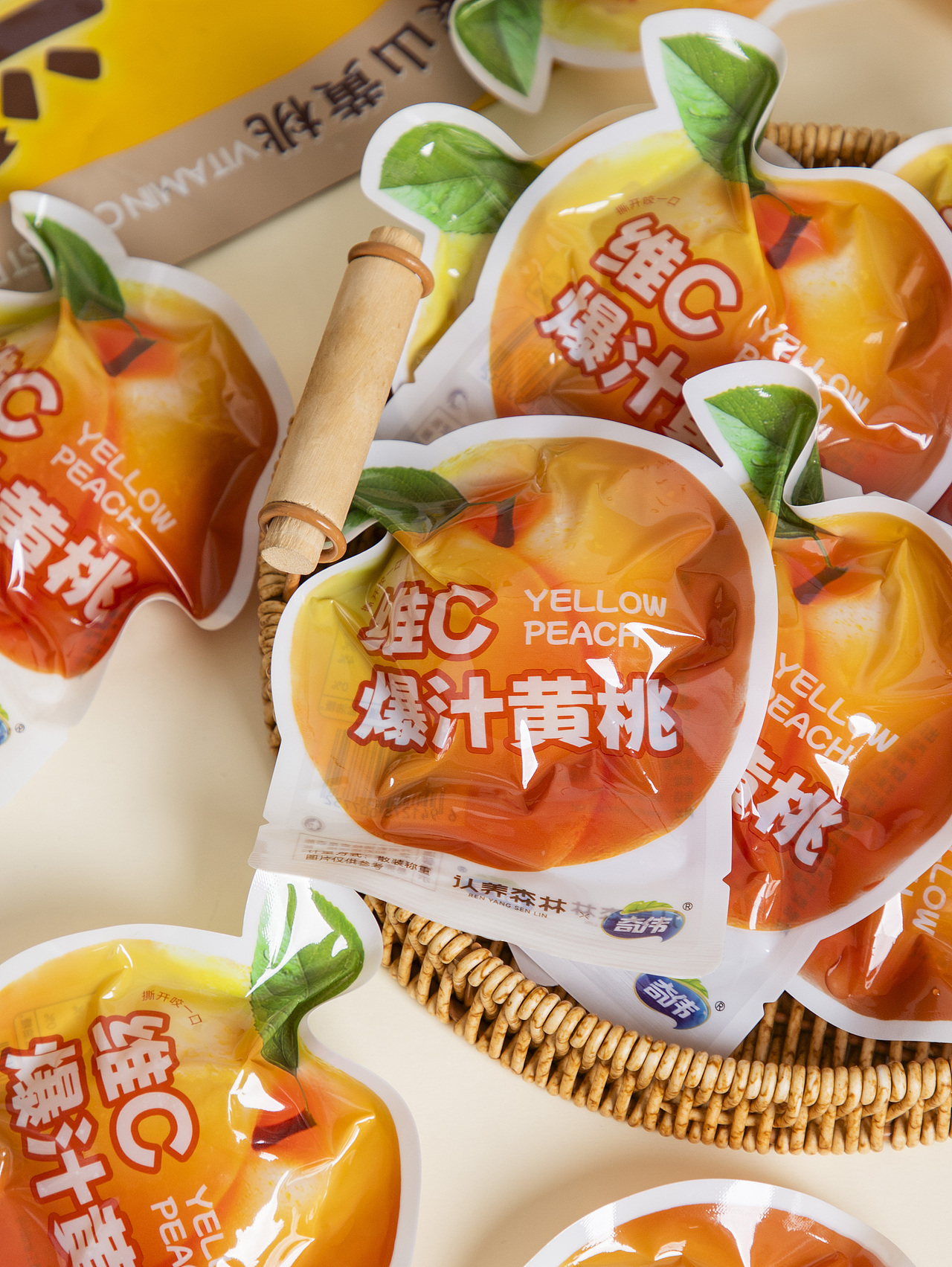 有间|认养森林维C爆汁黄桃（图ZNDA1MDE3NTQ0） - 产品摄影 - 站酷设计师有间图片社原创素材 - 站酷ZCOOL