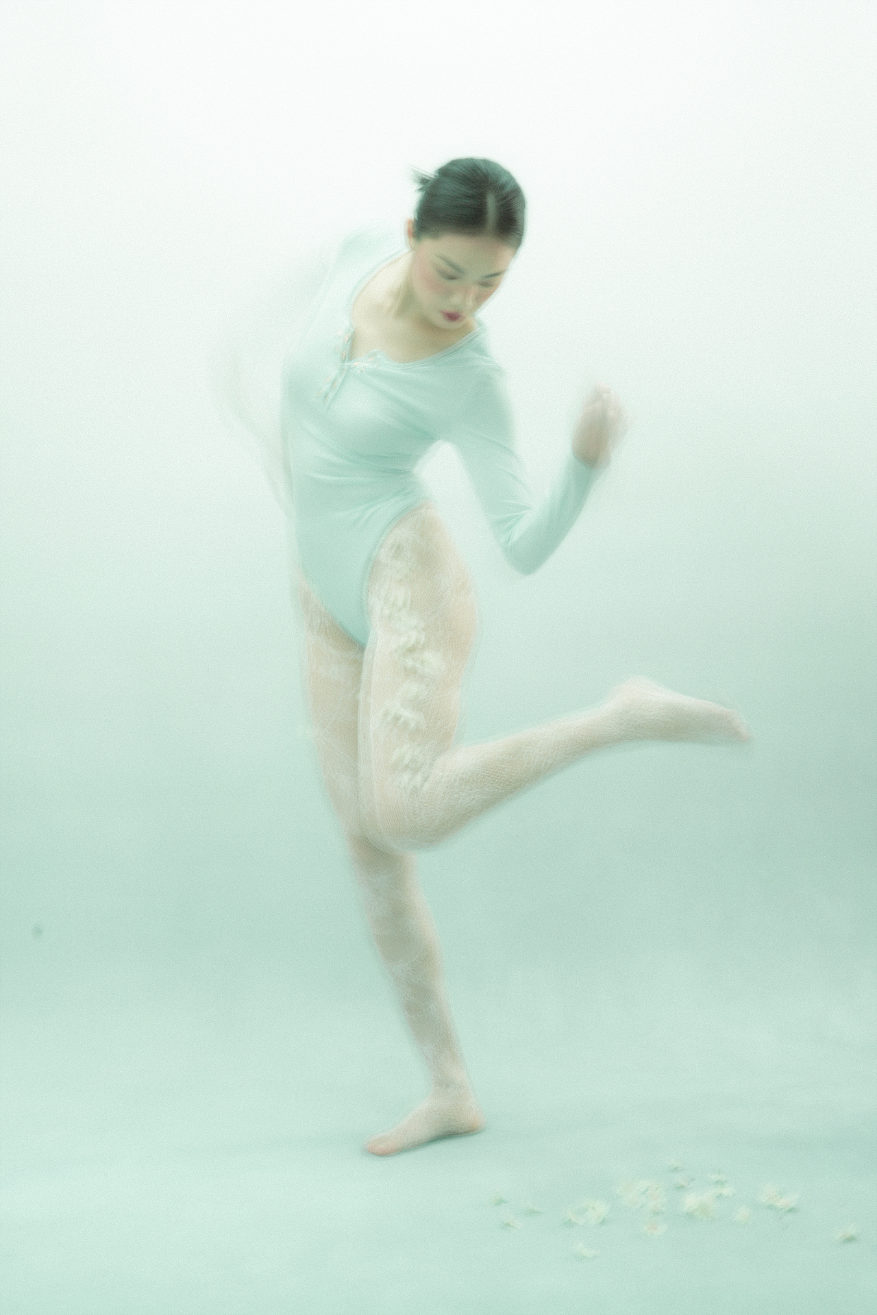 梦里不知身是客（图ZNDA1MDQ3Mzc2） - 人像摄影 - 站酷设计师路人1874原创素材 - 站酷ZCOOL