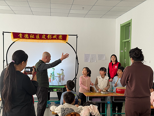 抚顺也有自己的皮影戏团 谷小松 