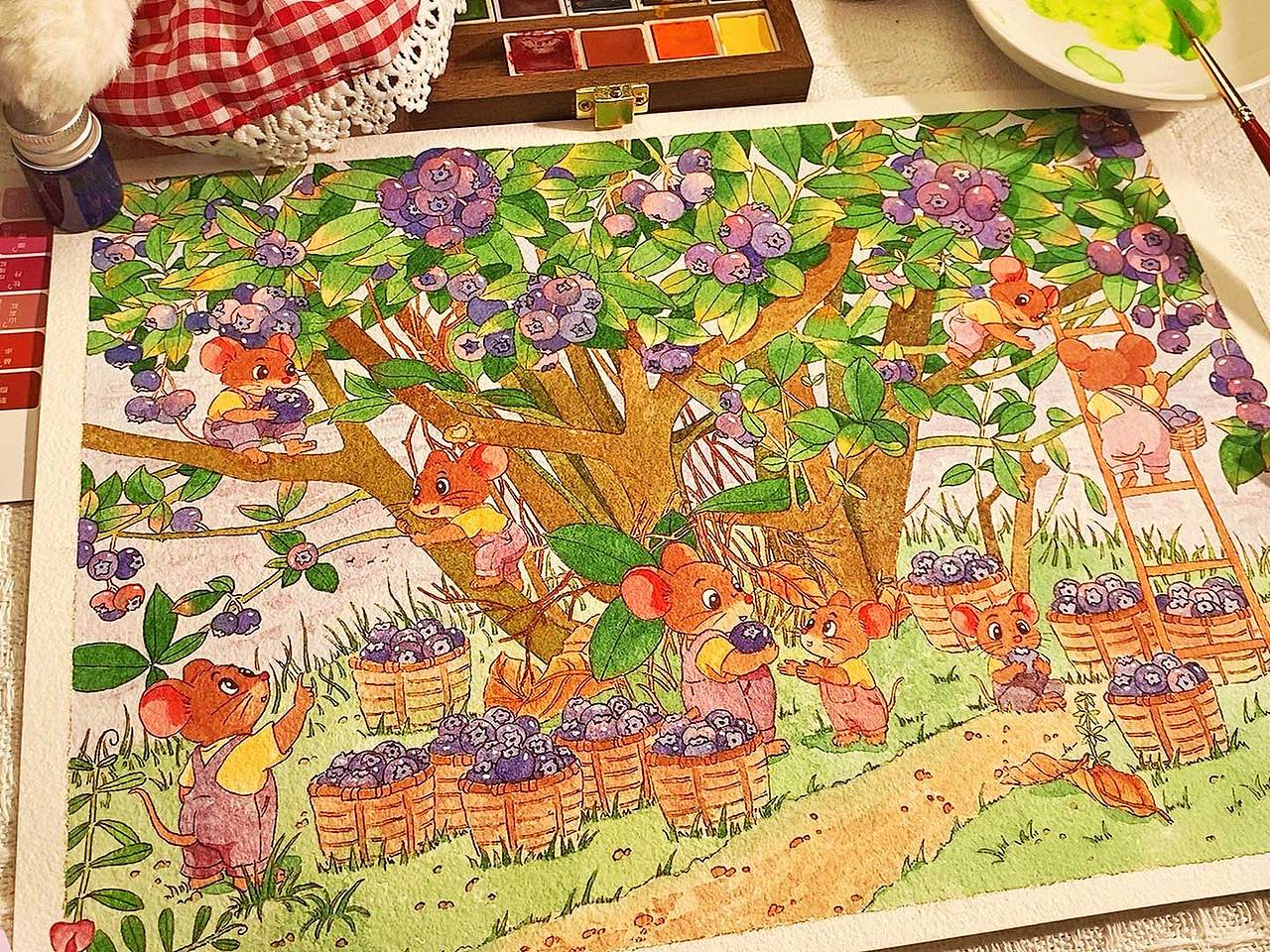 小鼠们摘蓝莓啦~（图ZNDA1MDg0MjA0） - 商业插画 - 站酷设计师采菲CaiFei原创素材 - 站酷ZCOOL