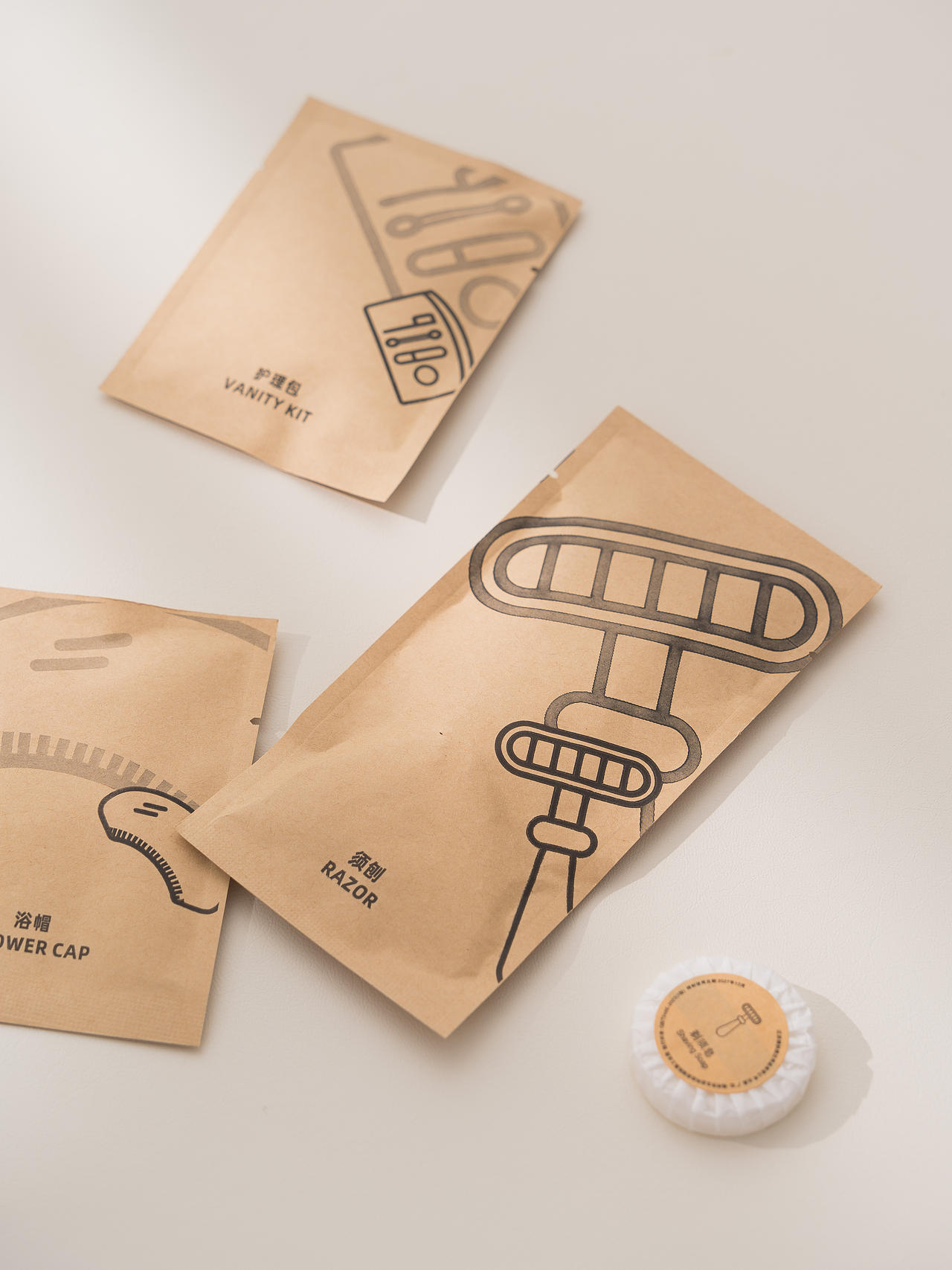 《直到对的人来》| 酒店用品 | 一次性用品 | 牙刷（图ZNDA1MTQyMTYw） - 产品摄影 - 站酷设计师一毛拍美器原创素材 - 站酷ZCOOL