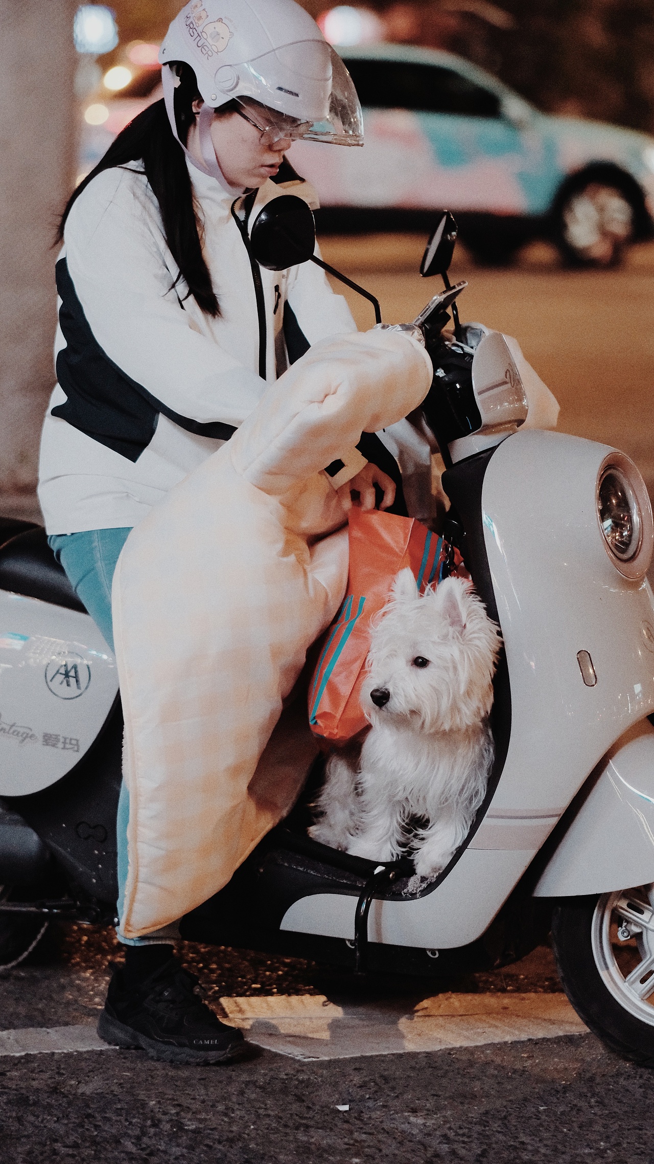 街拍成都/夜未央（图ZNDA1MTQ2MjQ0） - 人文/纪实摄影 - 站酷设计师将军他爸原创素材 - 站酷ZCOOL