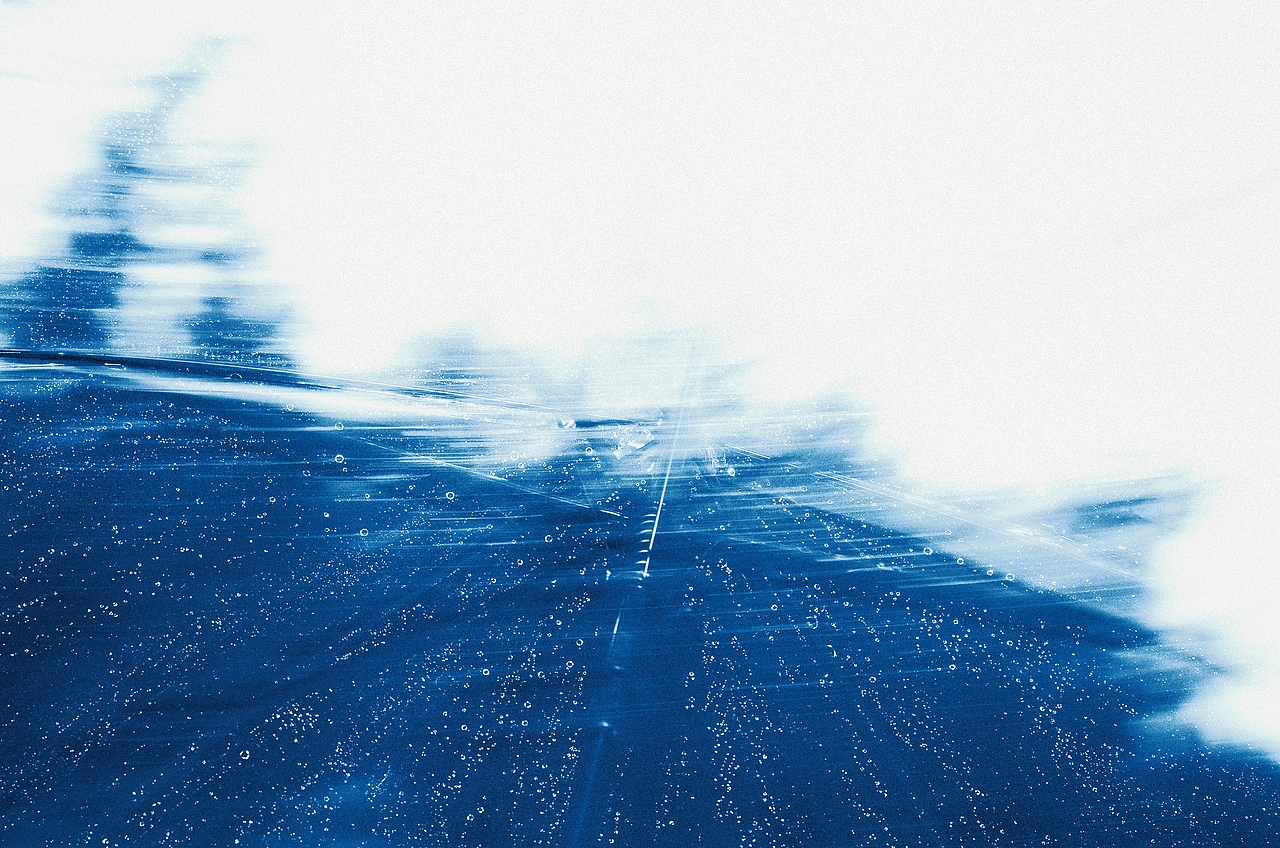 一场蓝色的雨💦（图ZNDA1MTc3ODY4） - 时尚/艺术摄影 - 站酷设计师鲸跃Whale原创素材 - 站酷ZCOOL